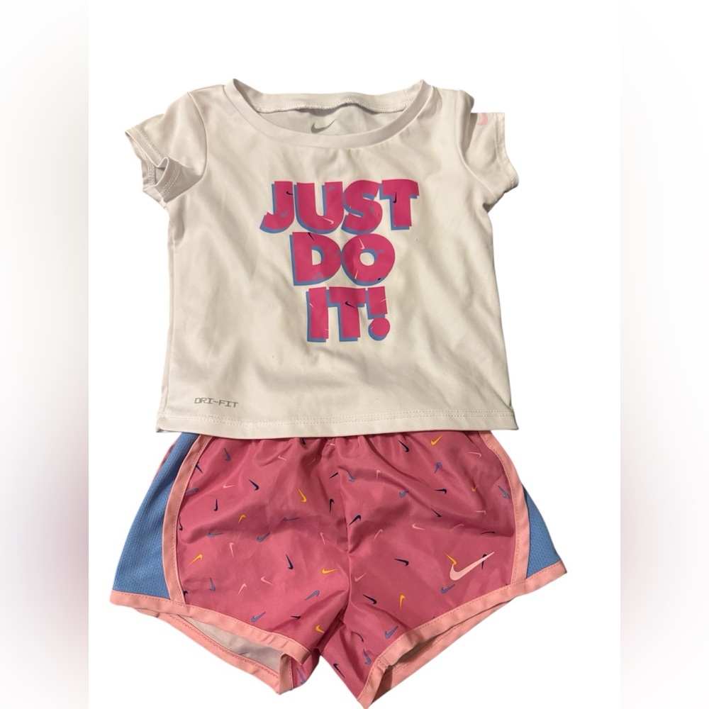 Nike Kids Matching Set - White and Pink - Picture 2 of 8